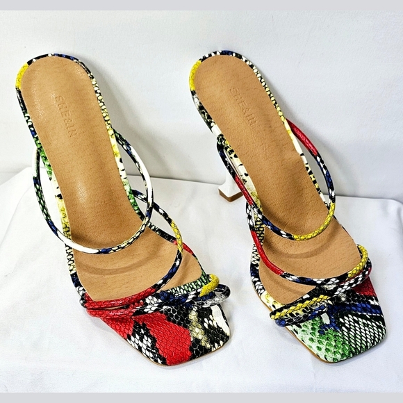 Size 8.5 Muticolored Snake Pattern Heel Sandals - Picture 3 of 7